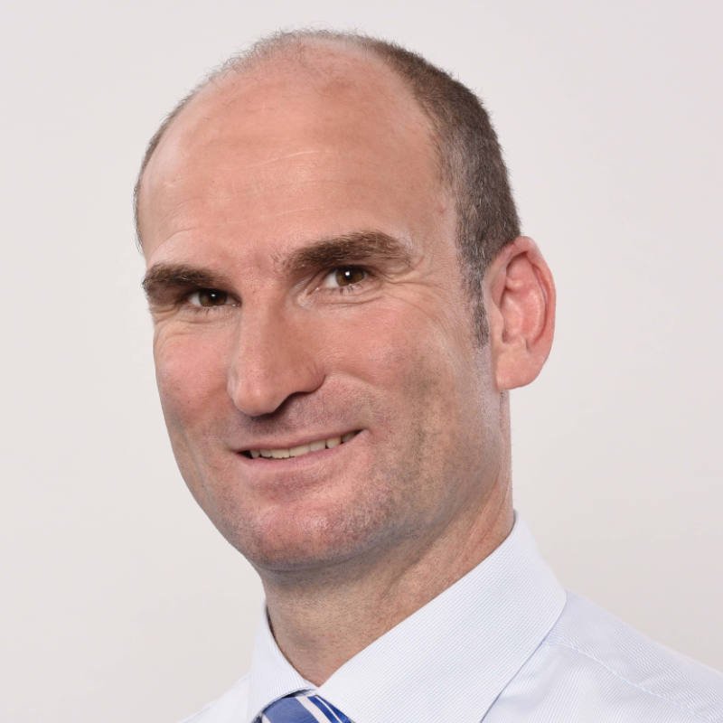 Porträt Dr. med. Gero Krommes, Facharzt für Augenheilkunde. Porträt Dr. med. Gero Krommes, Facharzt für Augenheilkunde.
